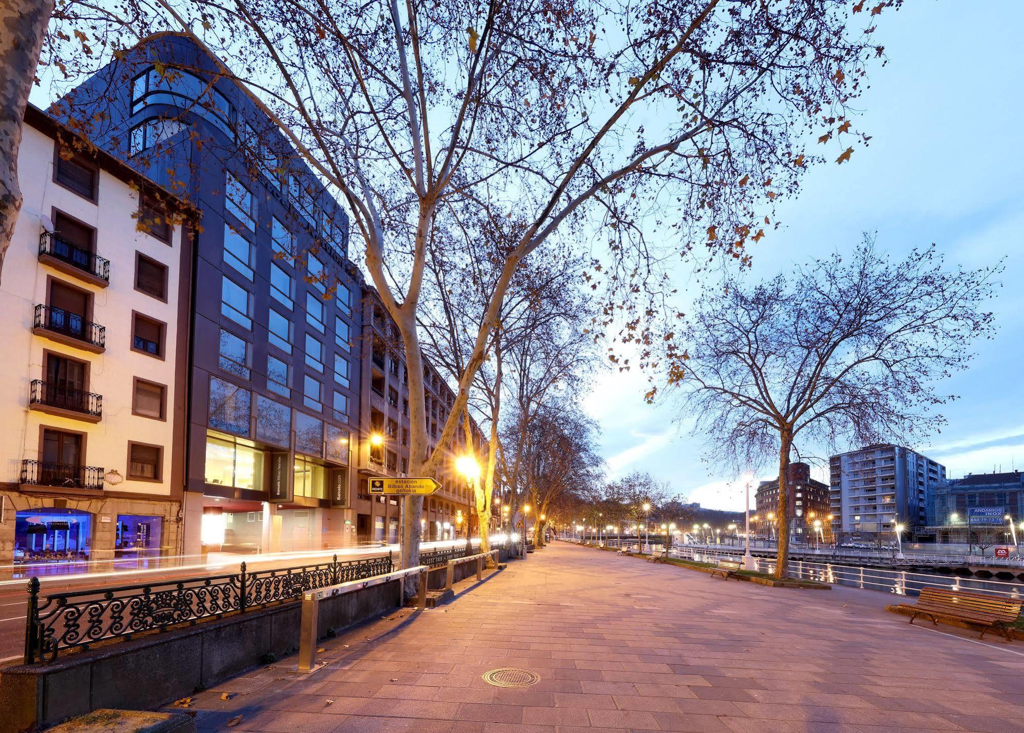 Отель Barcelo Bilbao Nervion Экстерьер фото
